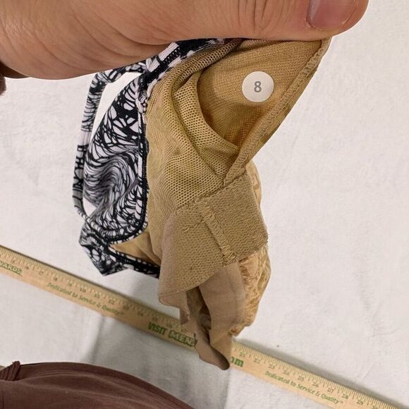 Lululemon Black & White Patterned Power Y Tank Top Size 8 - Picture 12 of 12